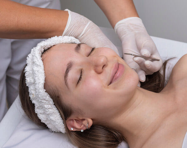 Dermaplaning